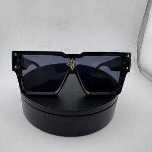 LV Aviator Glasses (Retail $899) Unisex